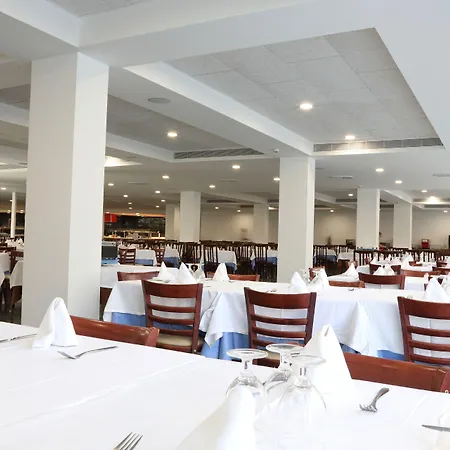 Ona Don Juan فندق يوريت دي مار